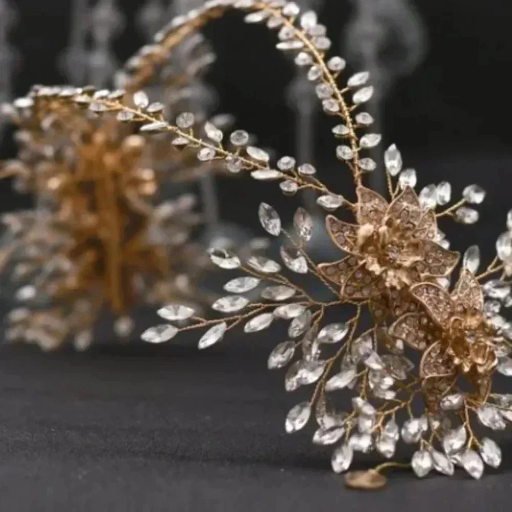 Unique 4pc.Hamdmade Bridal Headpiece Ensemble - Picture 10 of 10